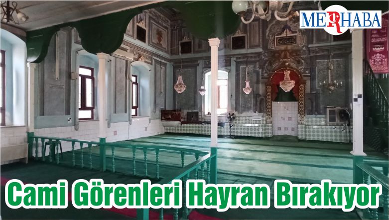 Burhaniye’deki Cami Görenleri Hayran Bırakıyor