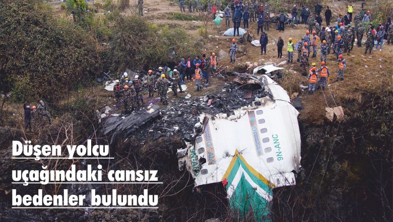Düşen yolcu uçağındaki cansız bedenler bulundu