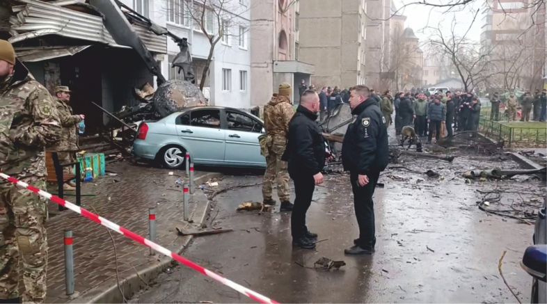 Ukrayna’da helikopter düştü: İçişleri Bakanı ve yardımcısı öldü