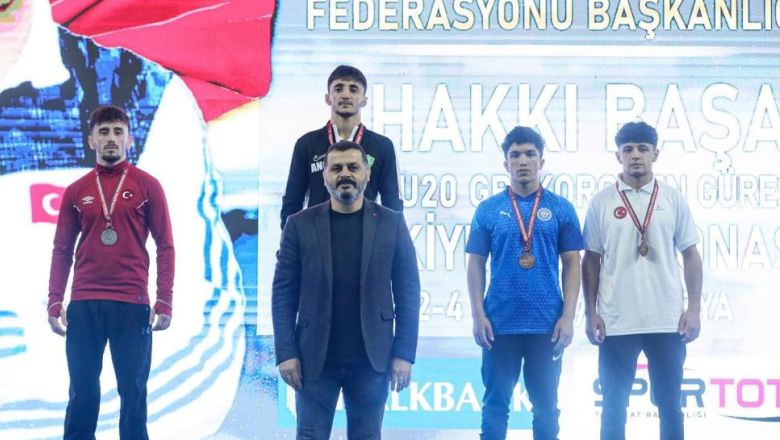 Balikesir Universitesi Sporculari Turkiye Sampiyonu 3